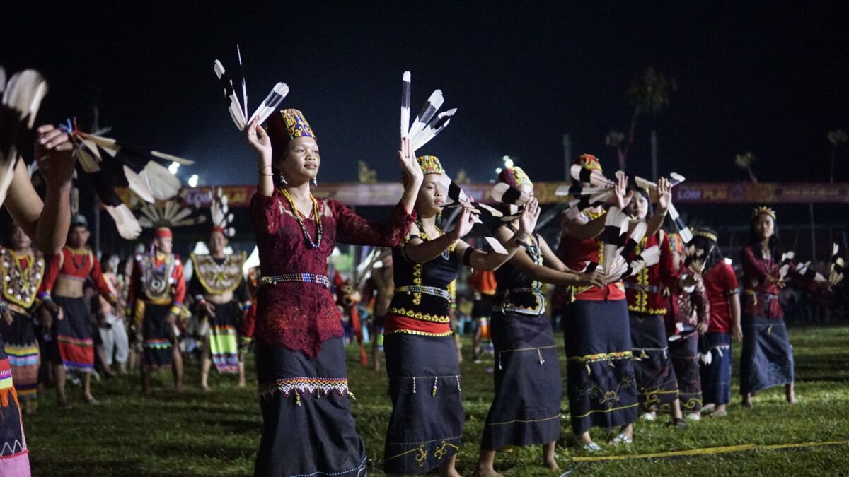 Seni Dan Budaya Suku Dayak