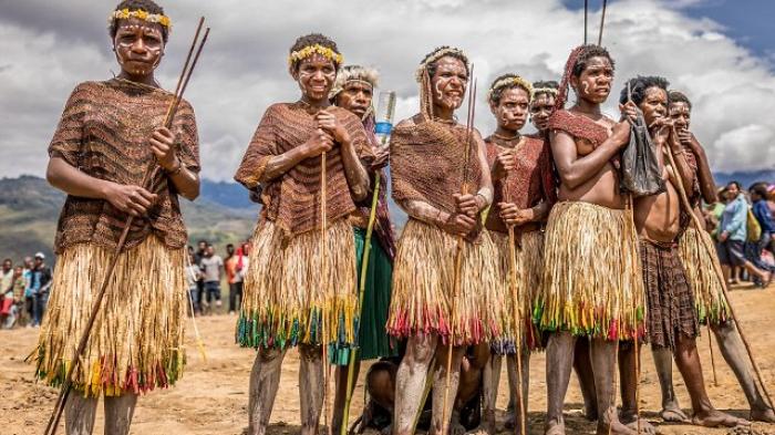 5 Suku Unik Di Papua: Kekayaan Budaya Bumi Cenderawasih