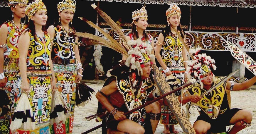 Mengenal Suku Dayak