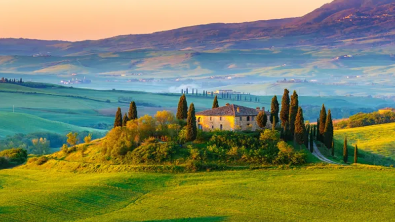 Bukit Tuscany: Surga di Bumi di Italia