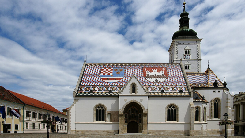 Gereja Santo Markus, Zagreb: Ikon Kota dengan Atap yang Unik