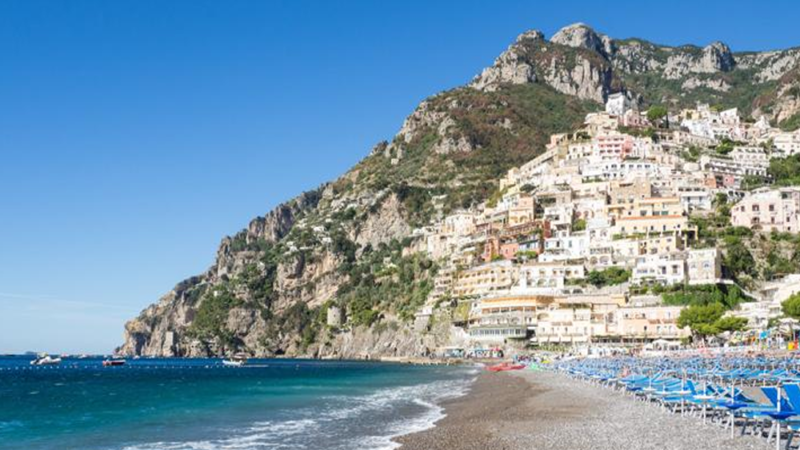 Pantai Amalfi: Surga Tersembunyi di Italia